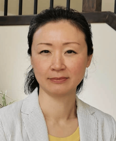 Qunhui (Olivia) Wu, TCM Practitioner practicing in Victoria, BC