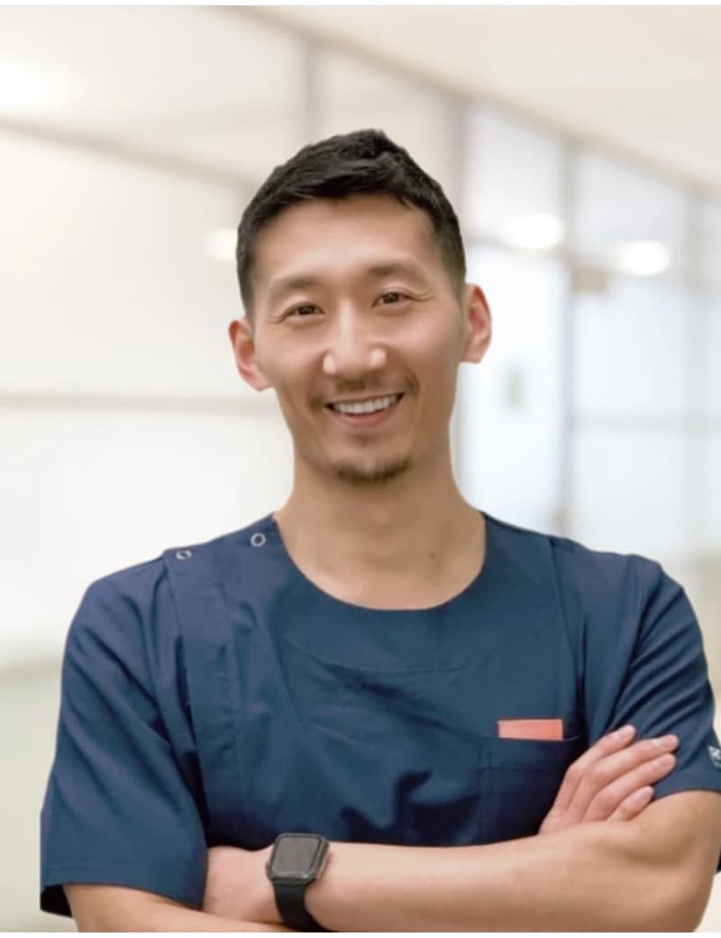 Youngmok Jang, TCM Practitioner practicing in Vancouver, BC